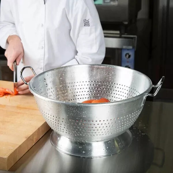 Vollrath 68350 16-quart aluminum colander Professional 18 gauge