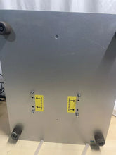 QIAGEN VS04 VACUUM PUMP see picutres and video